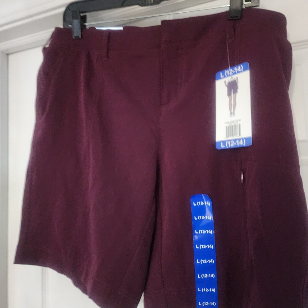 32 Degrees Women's Flat Front Shorts
